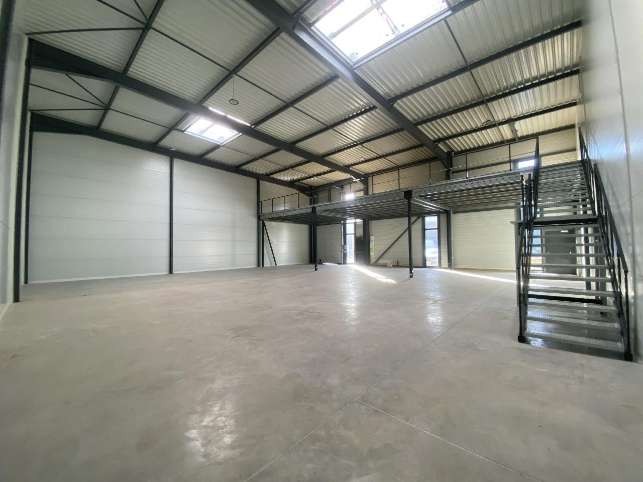 Local d'activité Villefontaine 2670m² Vente local d'activité Villefontaine Isère OVACT2115943 9